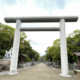 �ɜQ���_�{⛩